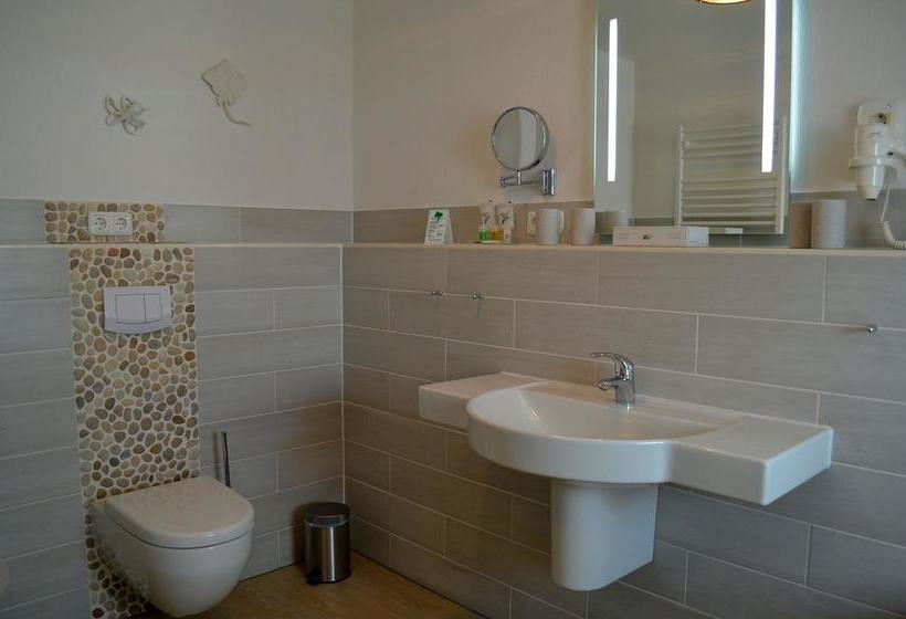 Bernstein Hotel Bootshaus