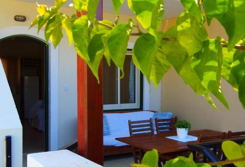 Light & Blue Ayios Elias Private Bungalows