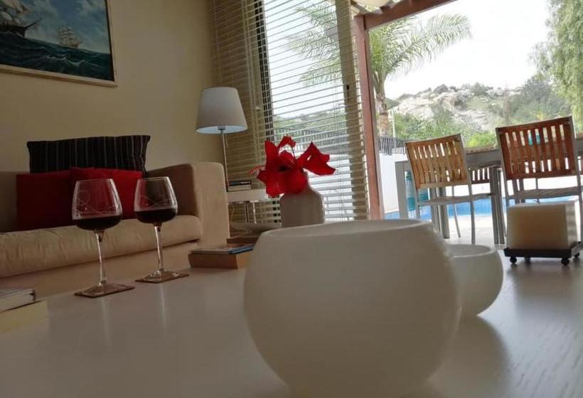 Light & Blue Ayios Elias Private Bungalows