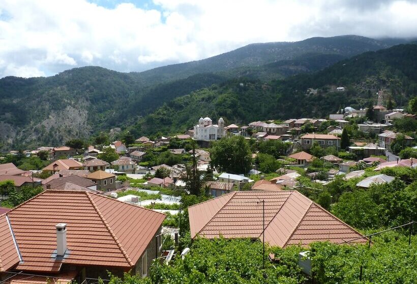 Mountain Rose Hotel & Restaurant