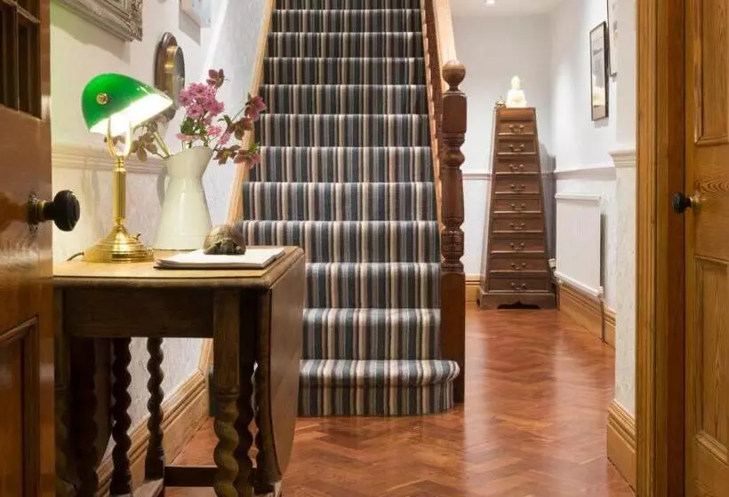 The Mount B&b