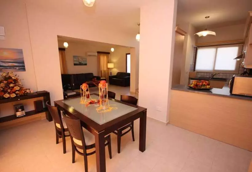 Vineland Cottage