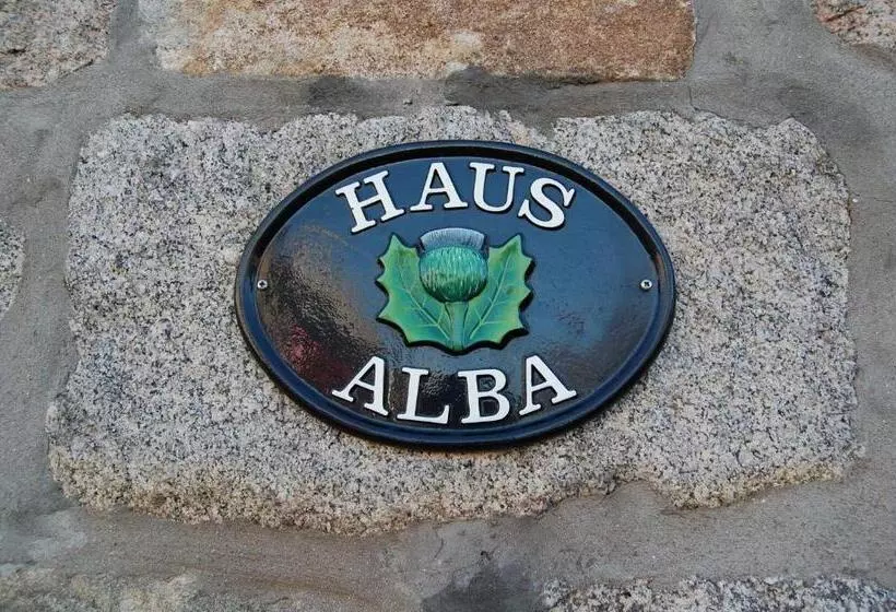 تختخواب و صبحانه Haus Alba