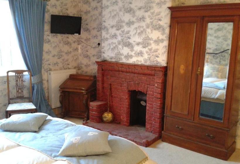 Bed and Breakfast Keats Cottage