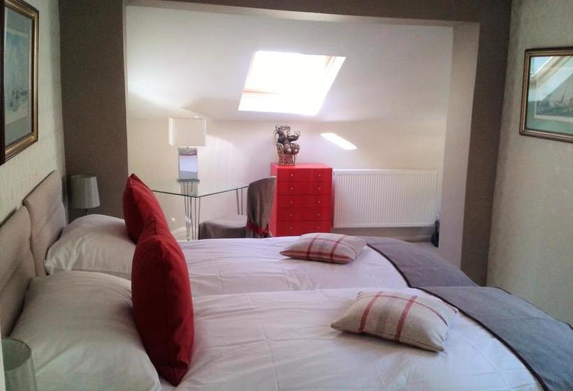 Bed and Breakfast Keats Cottage