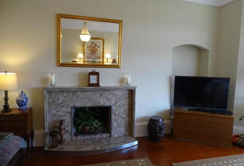 Bed and Breakfast Lillian May Bnb