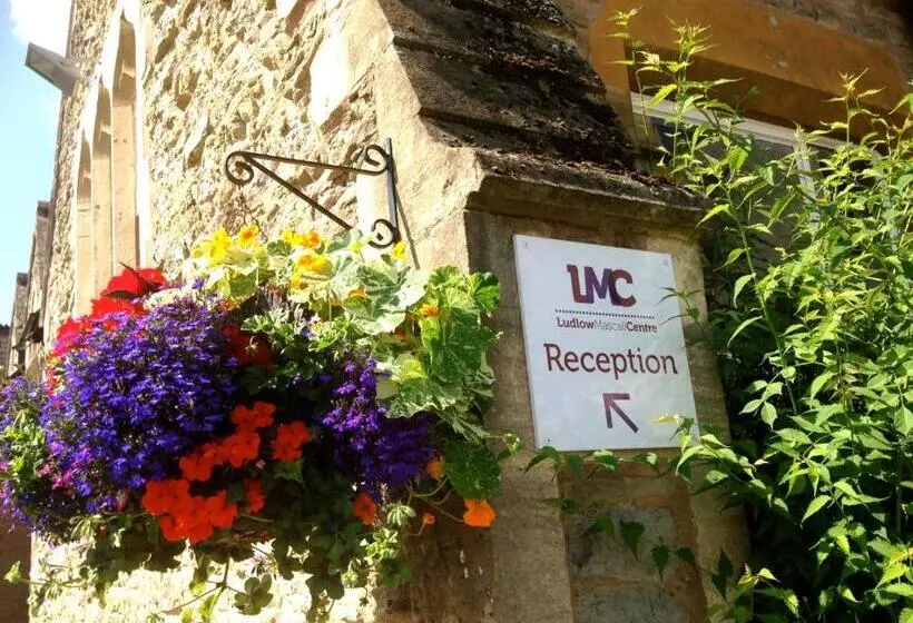 Aamiaismajoitus (B&B) Ludlow Mascall Centre