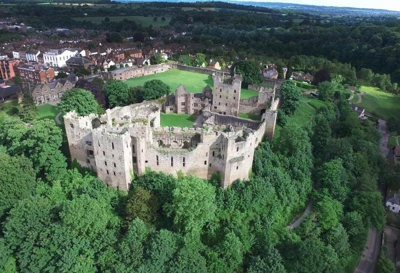 Nocleg ze śniadaniem Ludlow Mascall Centre