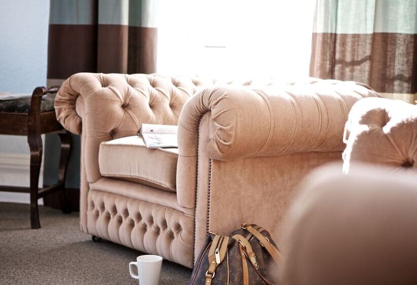 Aamiaismajoitus (B&B) Mcintosh Hall Campus Accommodation