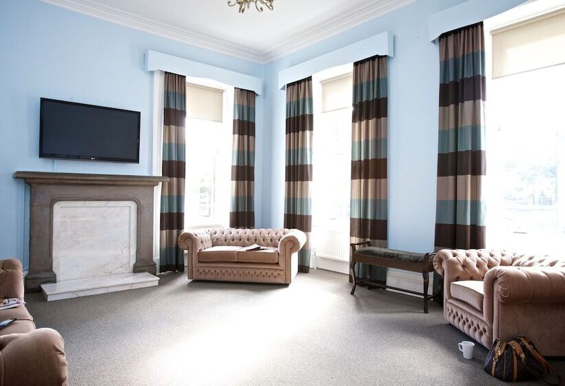 Bed and Breakfast Mcintosh Hall   Campus Accommodation