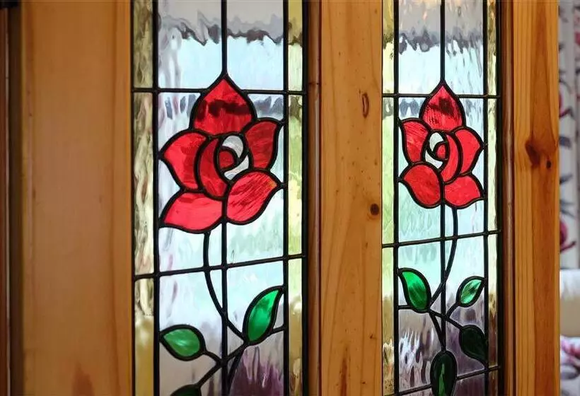 تختخواب و صبحانه Number Nine Accommodation