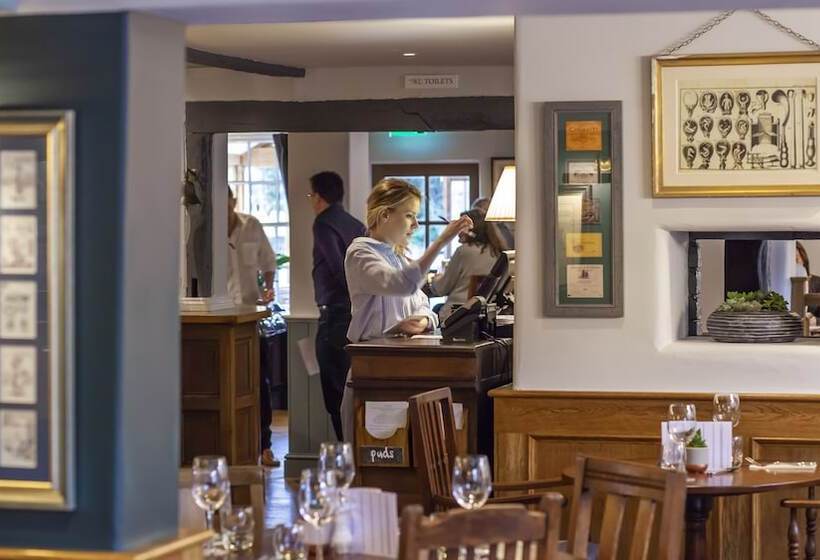 住宿加早餐  The Bell Alderminster