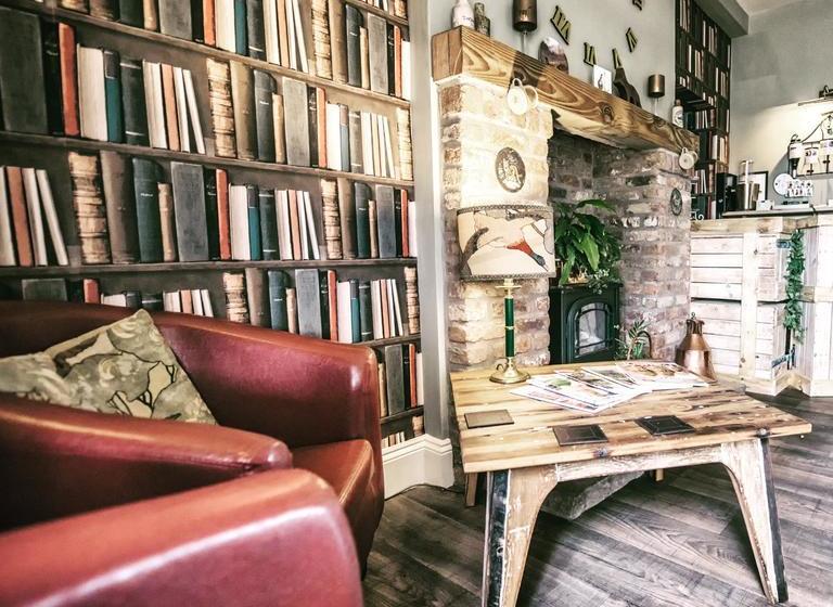 住宿加早餐  The Elm Tree