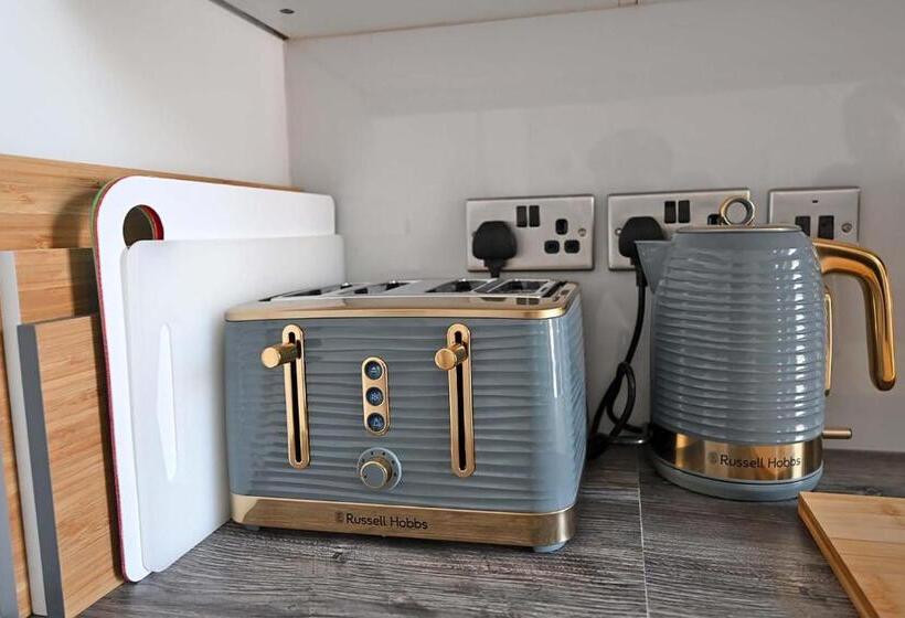 مبيت وإفطار The Hathaways