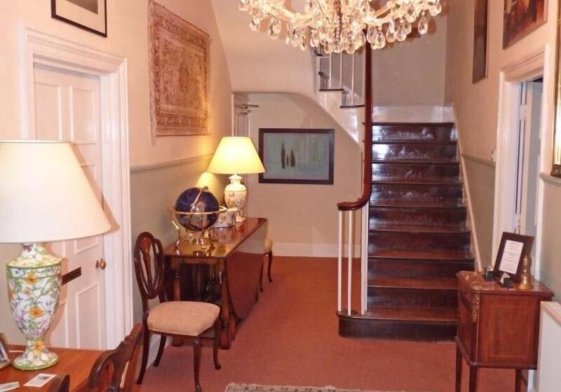 مبيت وإفطار Town Mills