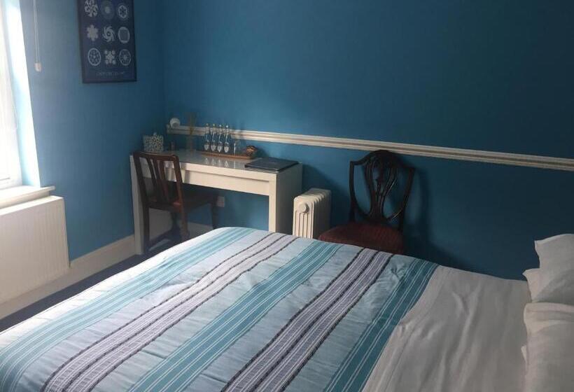 Bed and Breakfast Circles Guest House