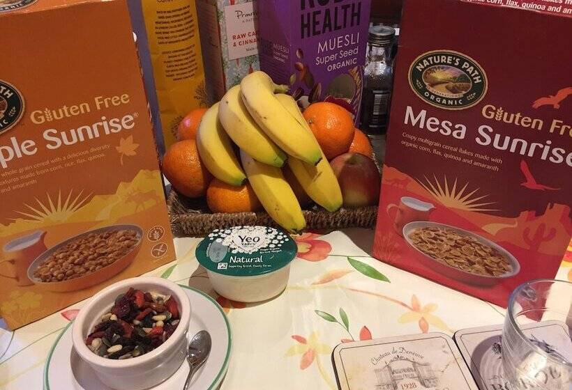 Bed and Breakfast Circles Guest House