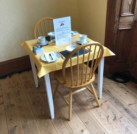 Conval House Bed And Breakfast