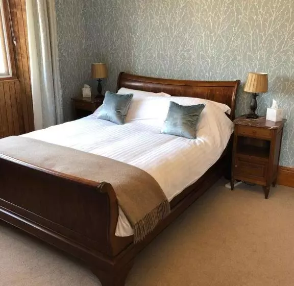 Conval House Bed And Breakfast