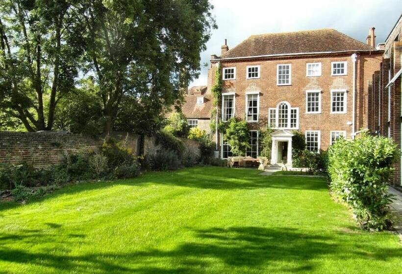 East Pallant Bed And Breakfast, Chichester Holiday Properties