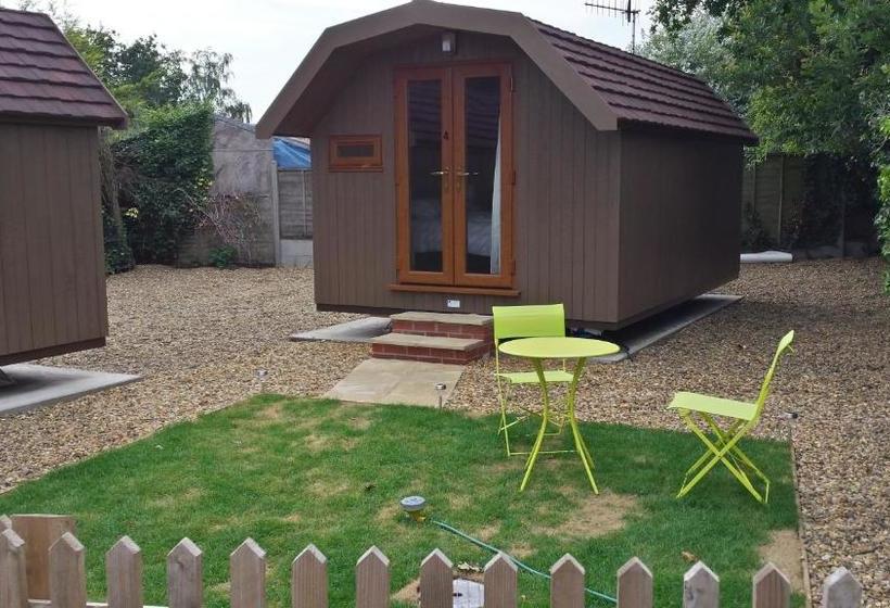 בית מלון כפרי The Butchers Arms Freehouse