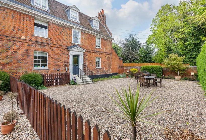 Отель The Kilns