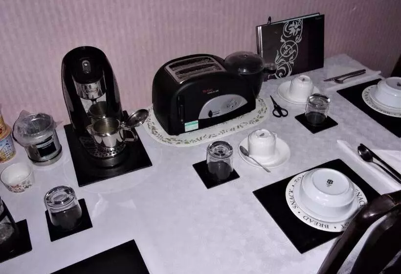 Mike & Carolyn Ball B&b