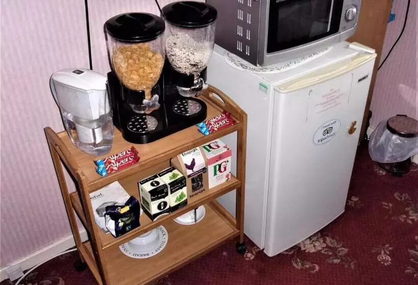 Mike & Carolyn Ball B&b