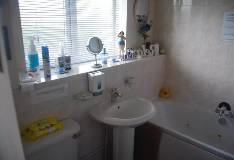 Mike & Carolyn Ball B&b