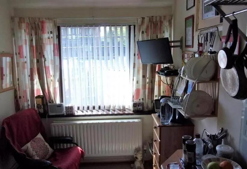 Mike & Carolyn Ball B&b