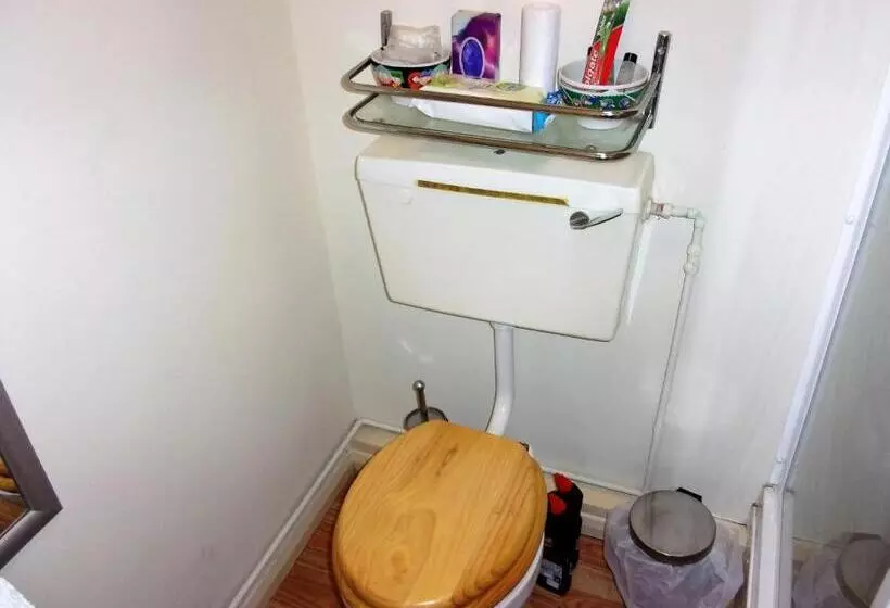 Mike & Carolyn Ball B&b