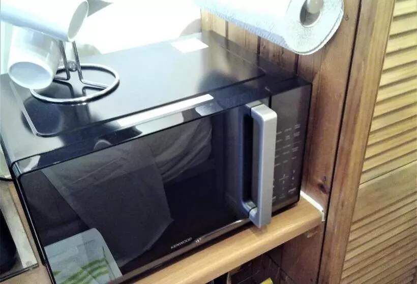 Mike & Carolyn Ball B&b