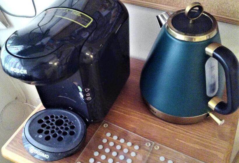 Mike & Carolyn Ball B&b