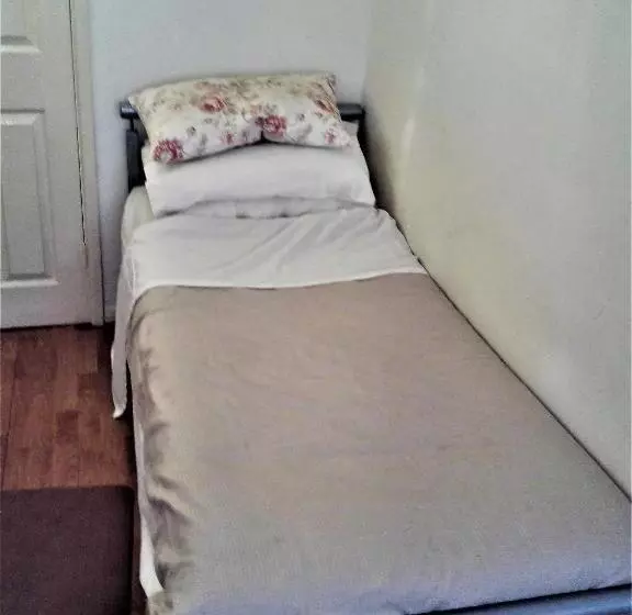 Mike & Carolyn Ball B&b