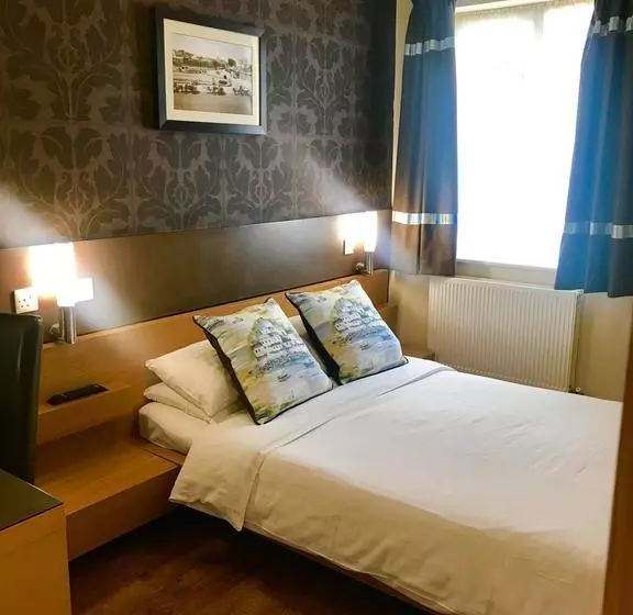 The Anchor Hotel & Bars