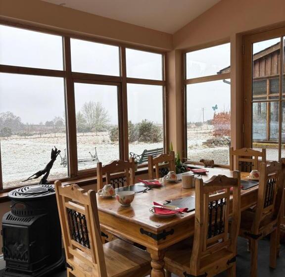 ベッドアンドブレックファースト Ach Na Sidhe