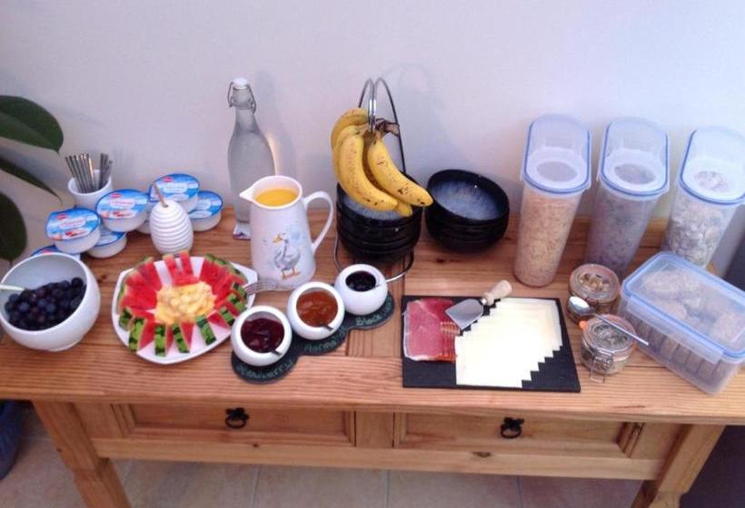 Bed And Breakfast At 4