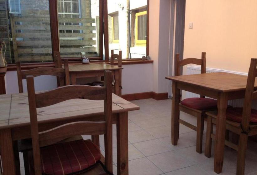 Bed And Breakfast At 4