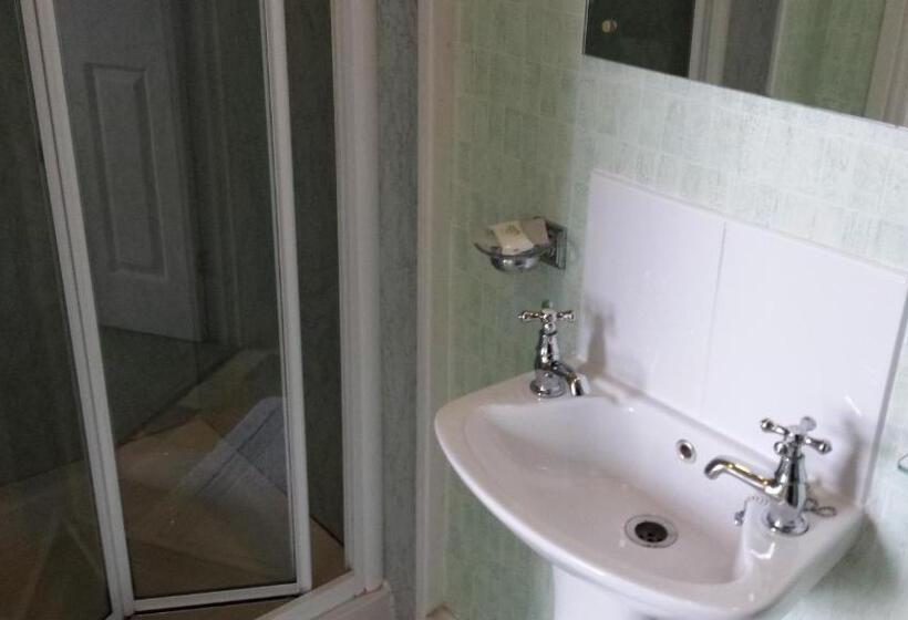 مبيت وإفطار Bluestones