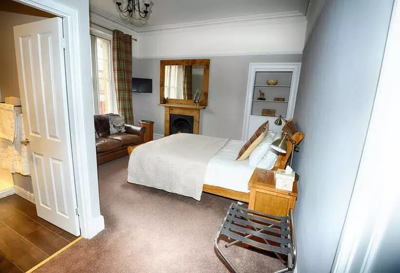 Aamiaismajoitus (B&B) Callander Meadows