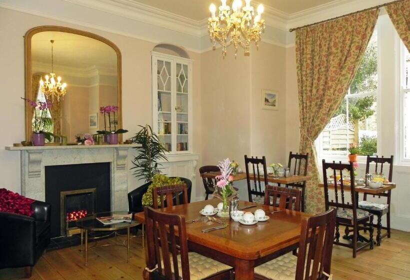 ベッドアンドブレックファースト Estoril