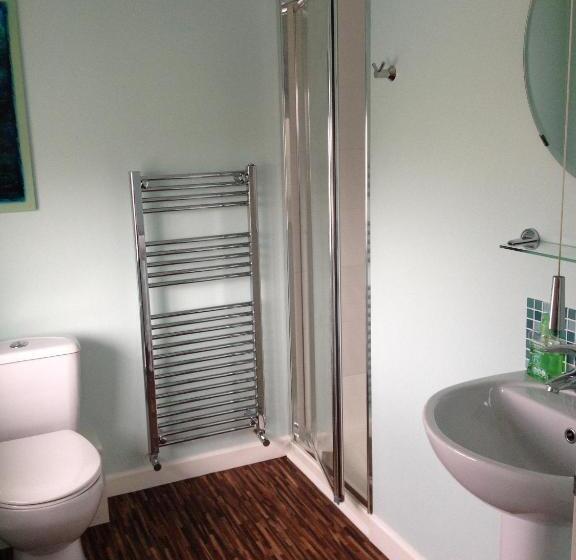 Aamiaismajoitus (B&B) Fernlea Guest House