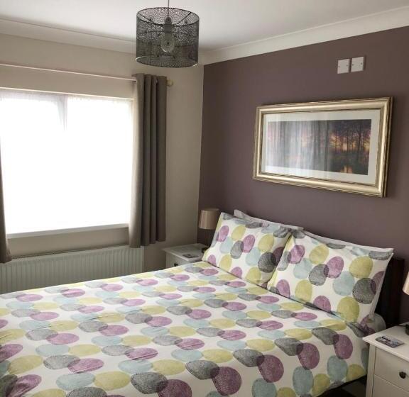 Aamiaismajoitus (B&B) Fernlea Guest House