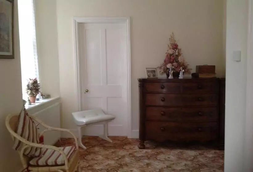 تختخواب و صبحانه Lower Pinn Farm