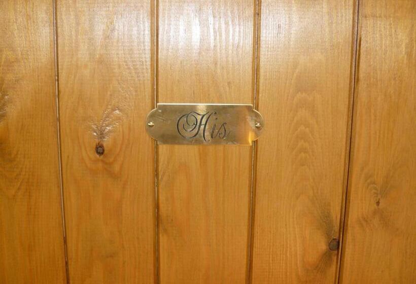 تختخواب و صبحانه Riverside Escape