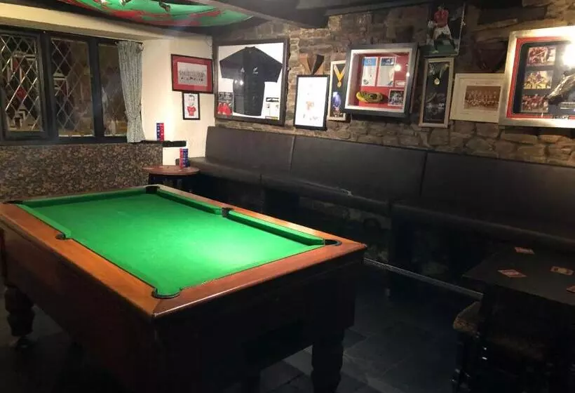 تختخواب و صبحانه The Crosskeys Inn