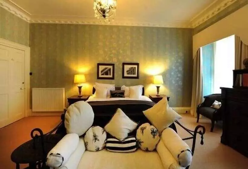 تختخواب و صبحانه The Townhouse