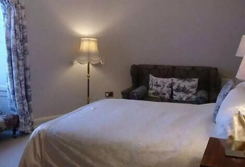 تختخواب و صبحانه The Townhouse