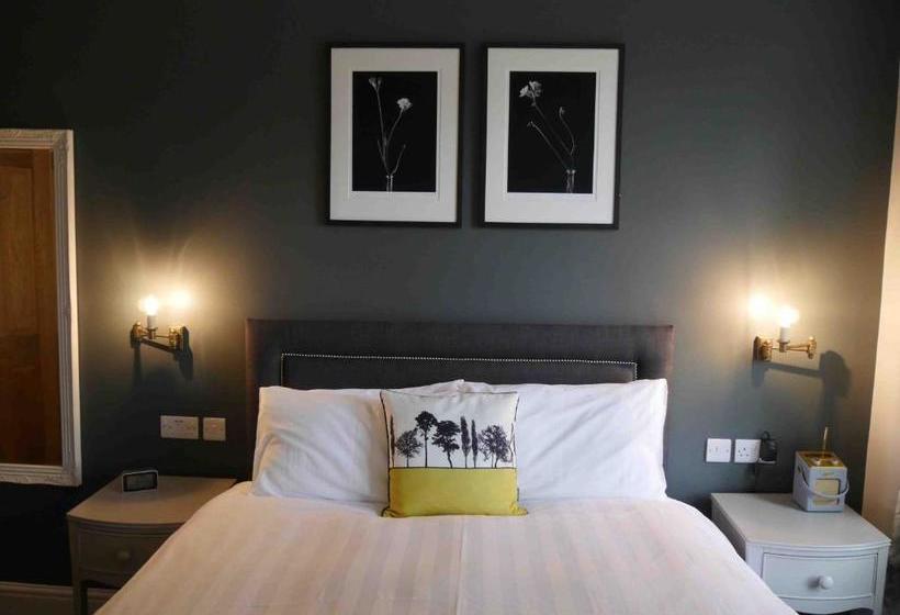 مبيت وإفطار The Windsor Guest House