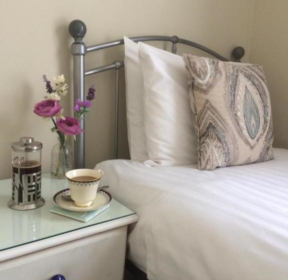 تختخواب و صبحانه Woodstock Guest House